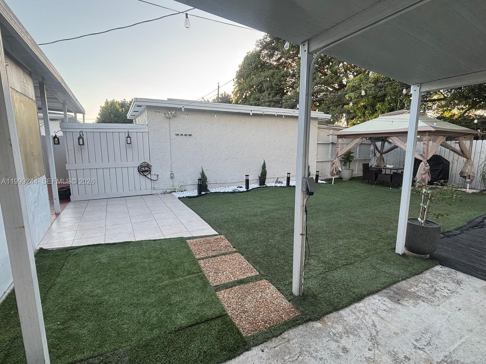 Building Photo - 434 Tamiami Blvd