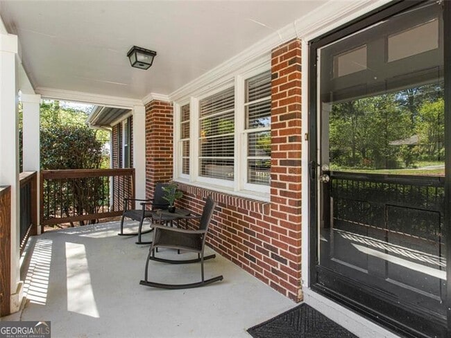 Building Photo - 1572 Berkeley Ln NE