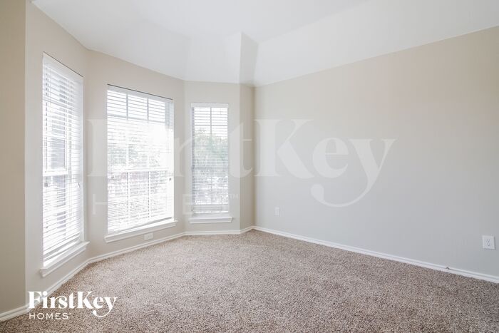 Building Photo - 6605 Sandgate Dr