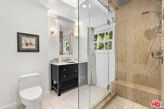 Building Photo - 2761 Hutton Dr