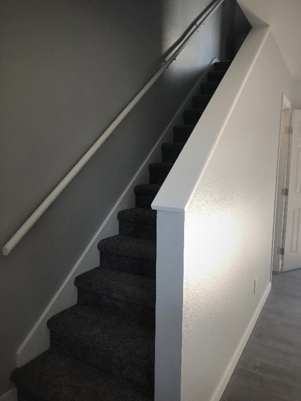 Building Photo - 471 Paxon St