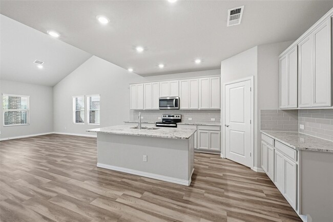 Building Photo - 206 Fieldstone Dr