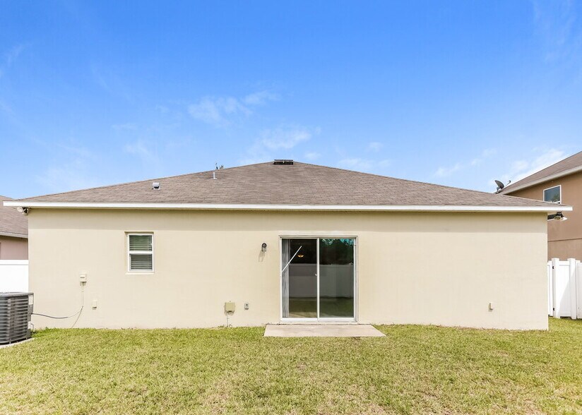 Building Photo - 5060 Magnolia Valley Dr
