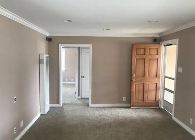 Building Photo - 3363 W 132nd St