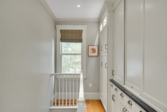 Building Photo - 35 Norris St