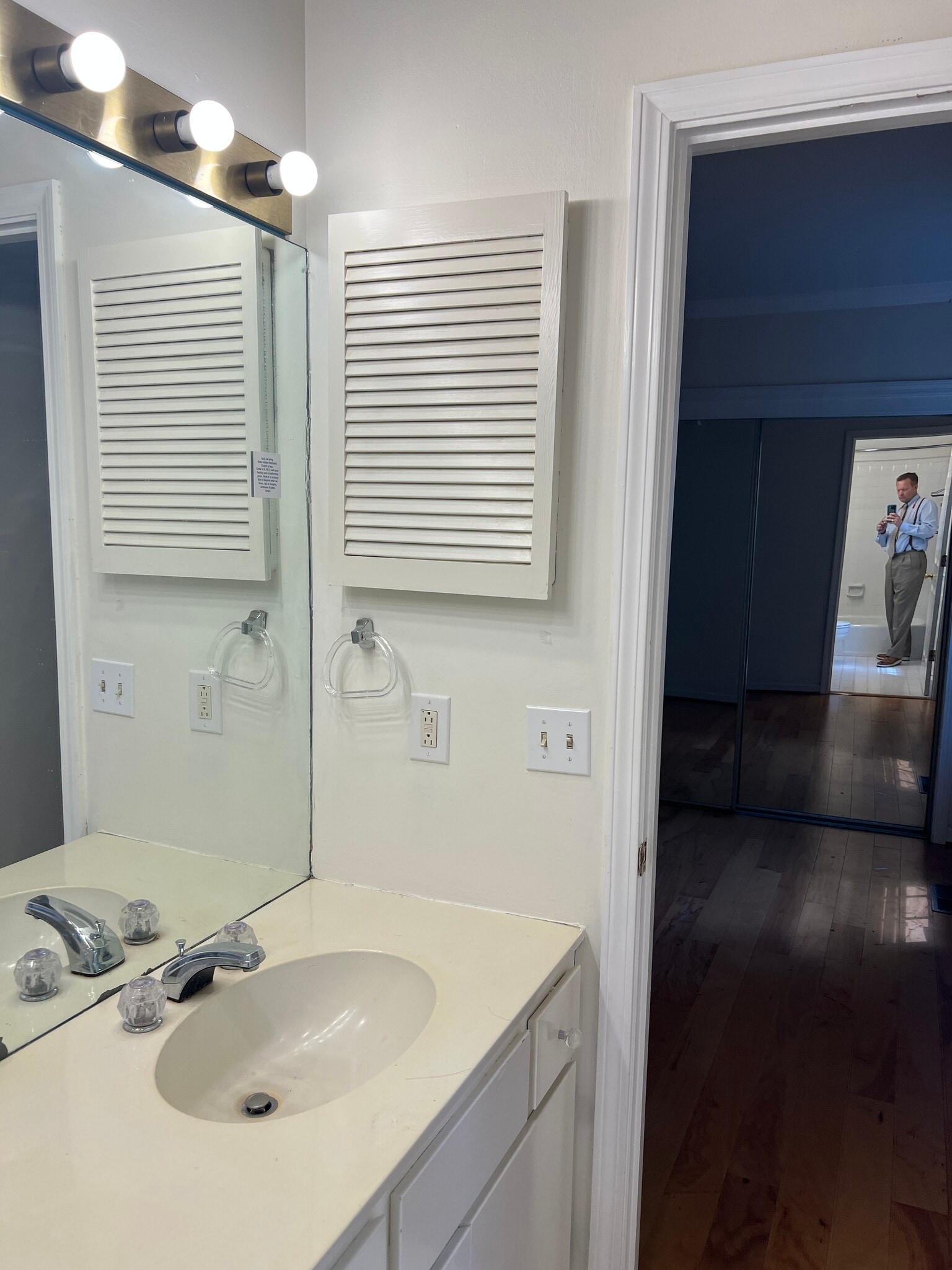 Second Bathroom - 108 St Charles Pl