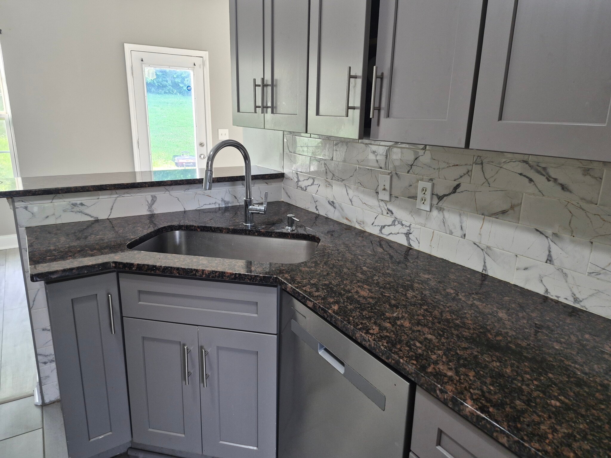 Building Photo - 3914 Spearmint Ln NW