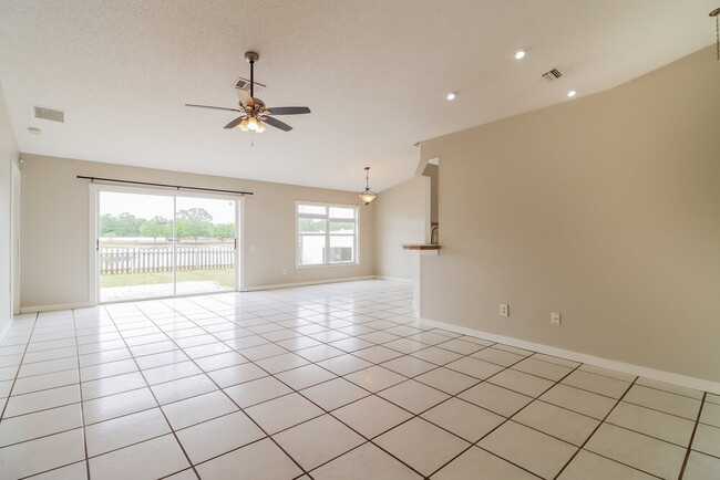 Building Photo - 9329 Crandon Ln