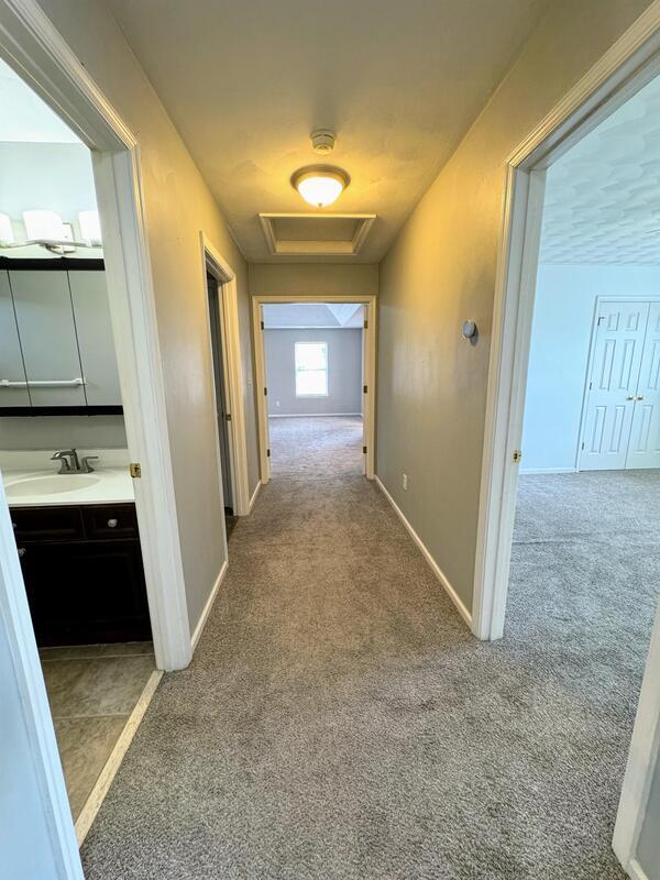 Building Photo - 1515 Ashburn Ct