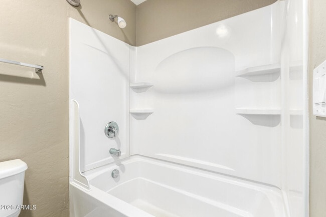 Building Photo - 19411 W Jefferson St