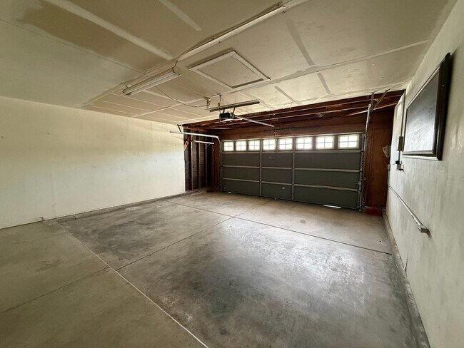 Building Photo - 248 Exie Ln