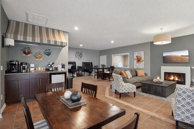 Building Photo - Carver Ridge Townhomes