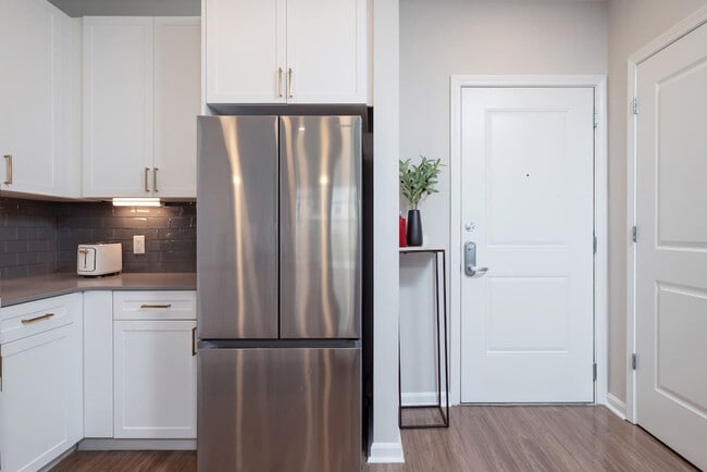 Building Photo - 360 Foley St