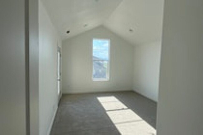 Building Photo - 3348 W 1570 N