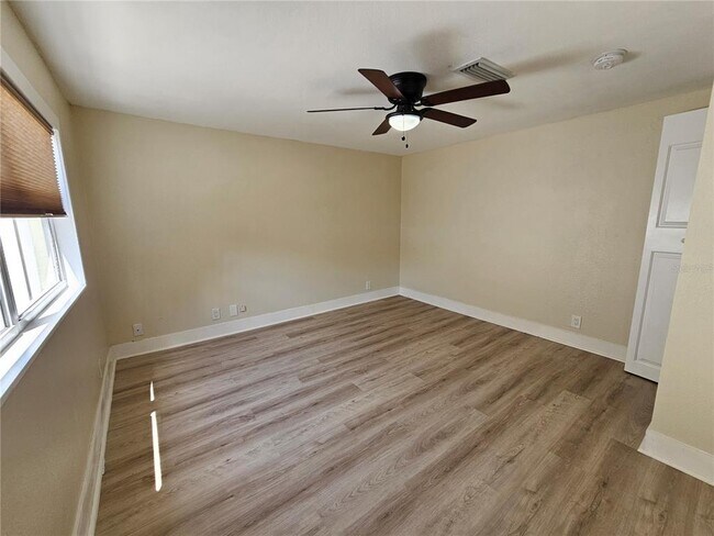 Building Photo - 2436 Arapaho St