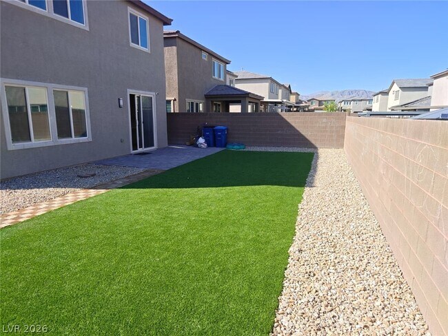 Building Photo - 6614 Palmer Crst St