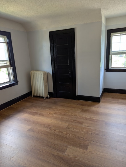 Building Photo - 3739 N Lyndale Ave