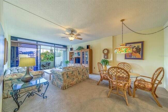 Building Photo - 400 Island Way