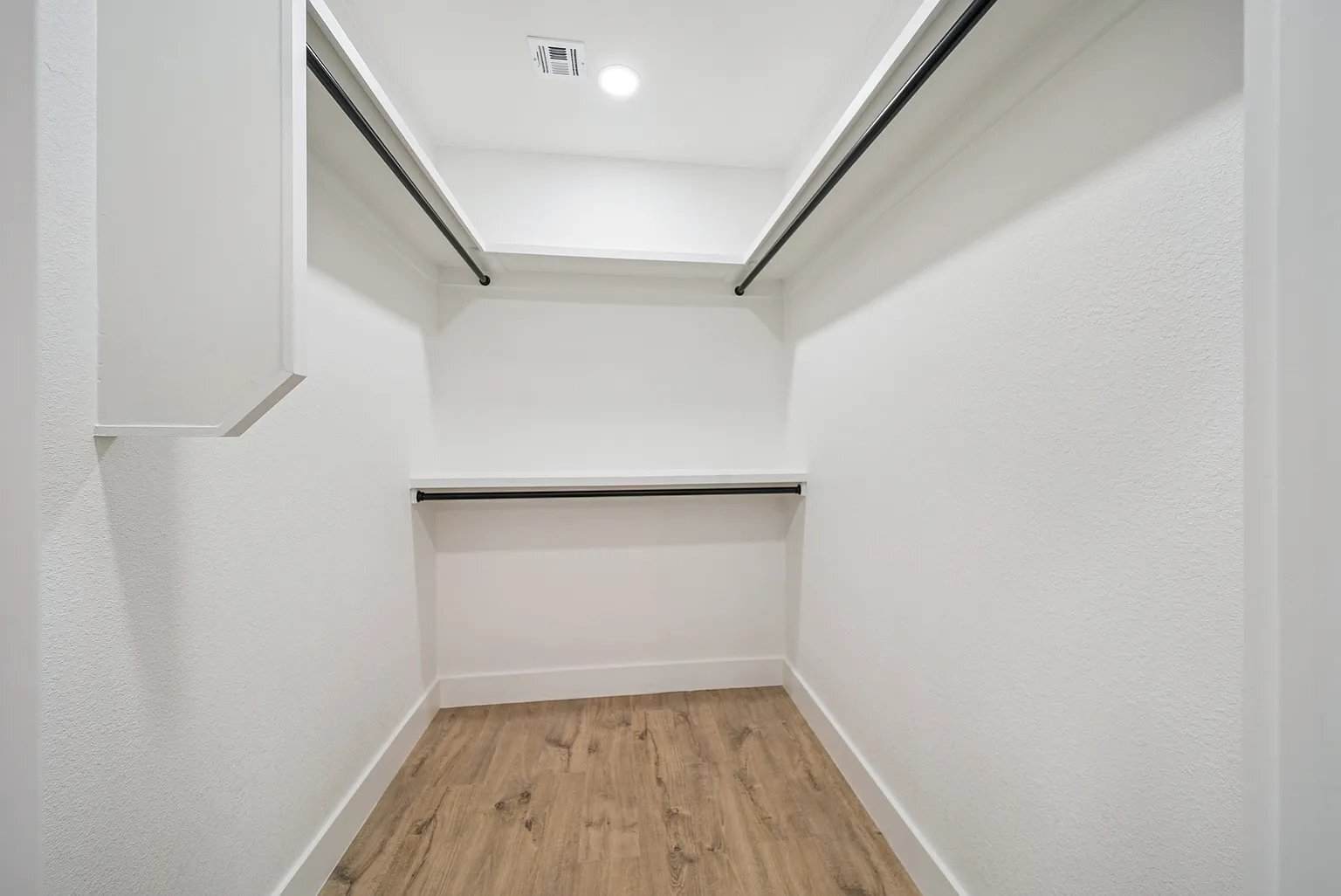 Building Photo - 310 N Rosedale Ave
