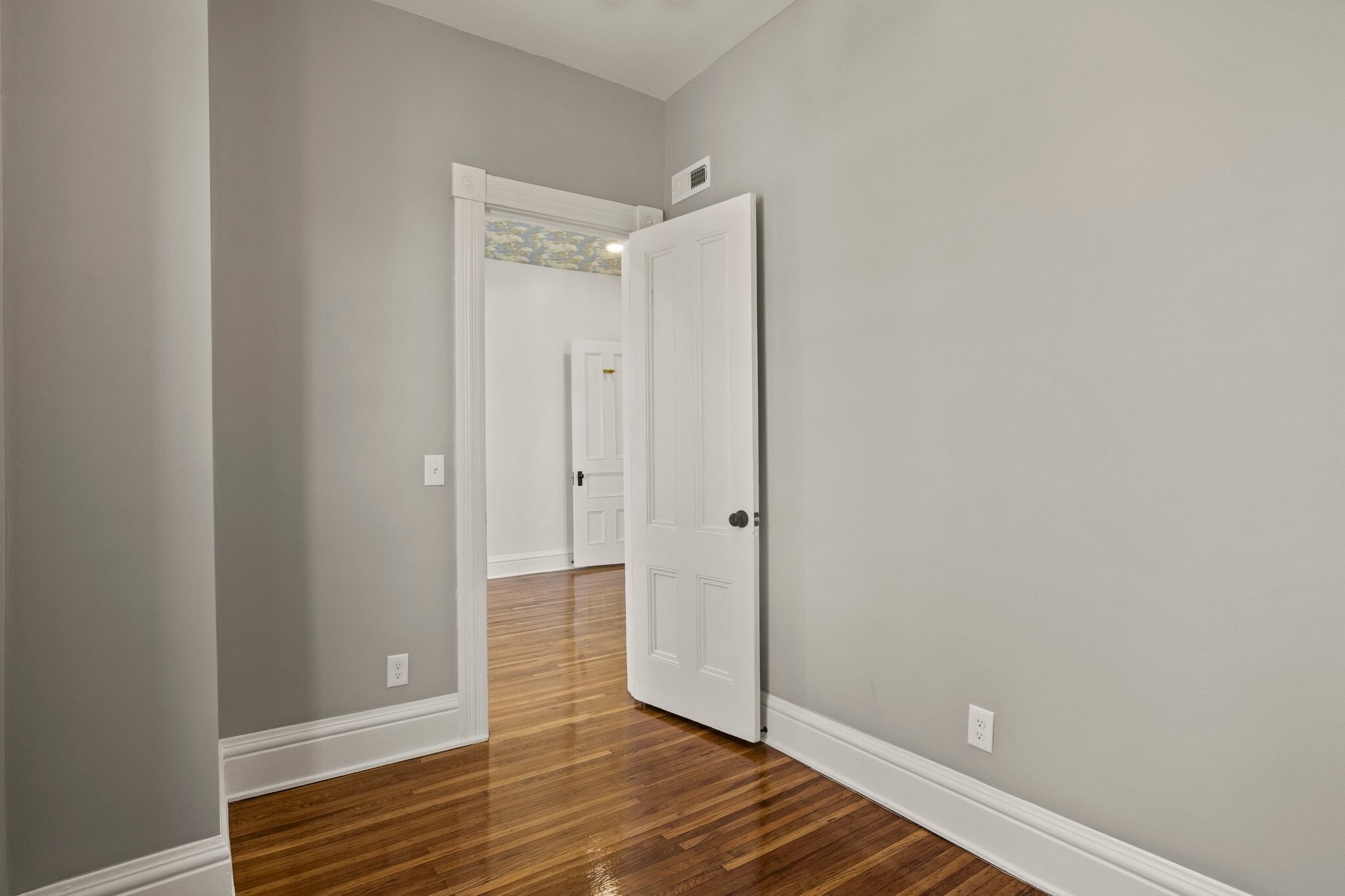 Building Photo - 853 Meigs St