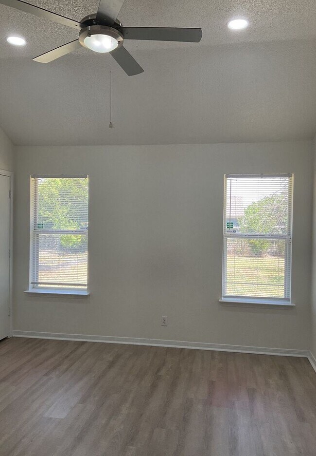 Building Photo - COMING SOON!