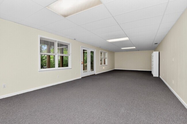 Building Photo - 151 Seagrove Ln
