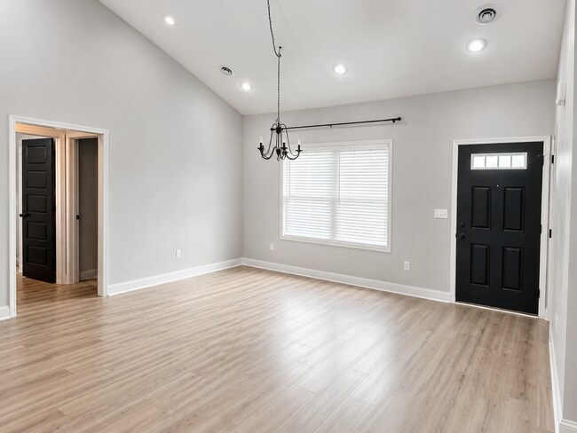 Building Photo - Pet-Friendly 3-Bedroom Home in Mill Creek