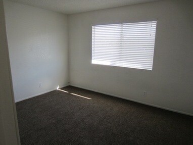 Building Photo - 74022 Cactus Dr