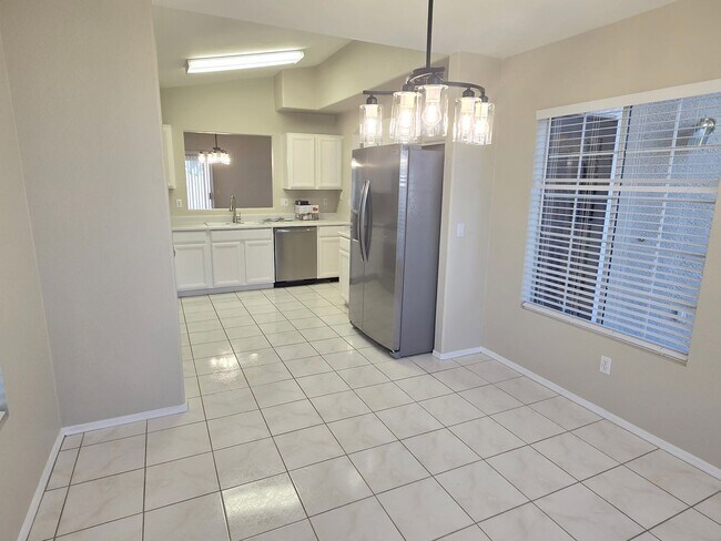 Building Photo - Remodeled 3-bedroom at Cooper and Warner/Ray