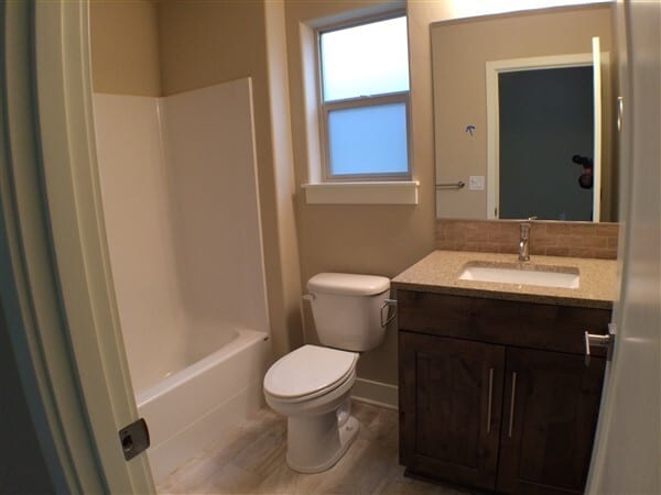 Building Photo - 63166-63166 NE Meridian Pl
