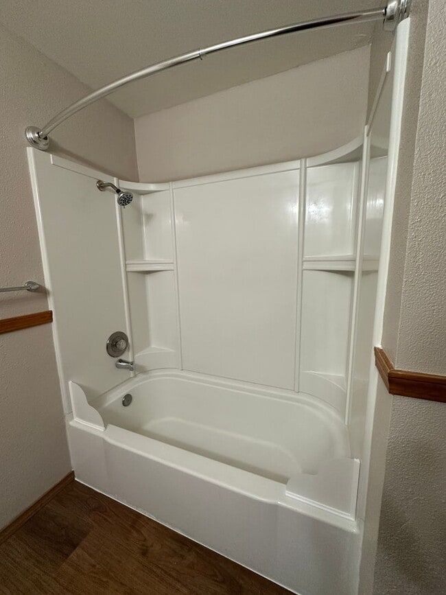 Building Photo - Updated Three Bedroom Home in North Salem