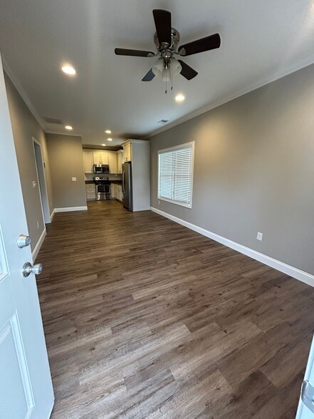 Building Photo - 108 Briar Ln