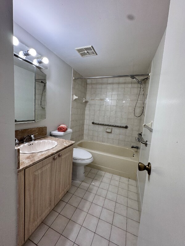 Building Photo - 995 SW 84th Ave