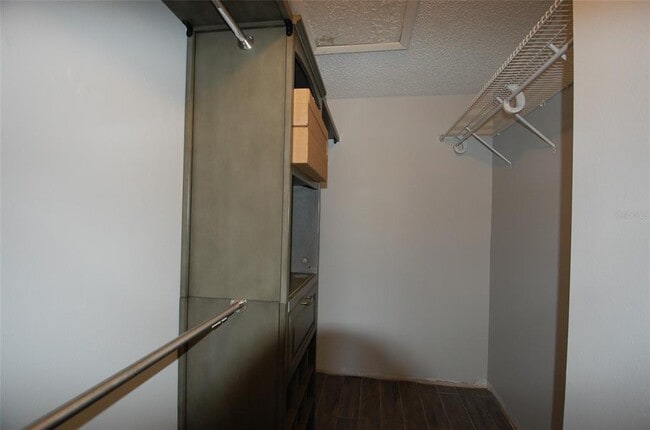 Building Photo - 1258 Pine Ridge Cir W