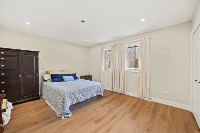 Building Photo - 641 Woods St