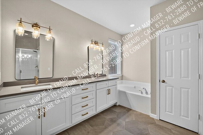 Building Photo - 11472 Blackhawk Dr