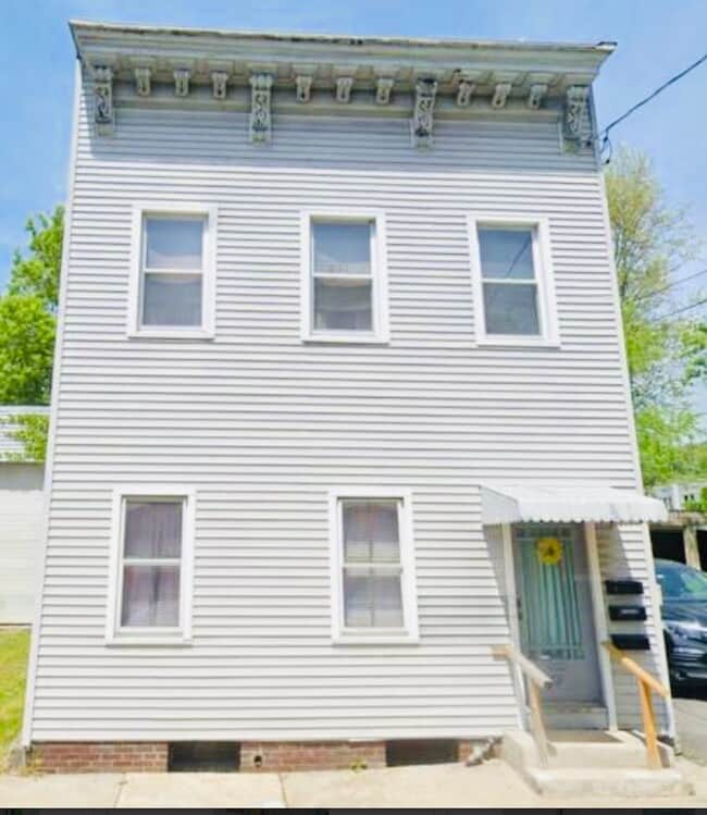 Building Photo - 59 Ontario St