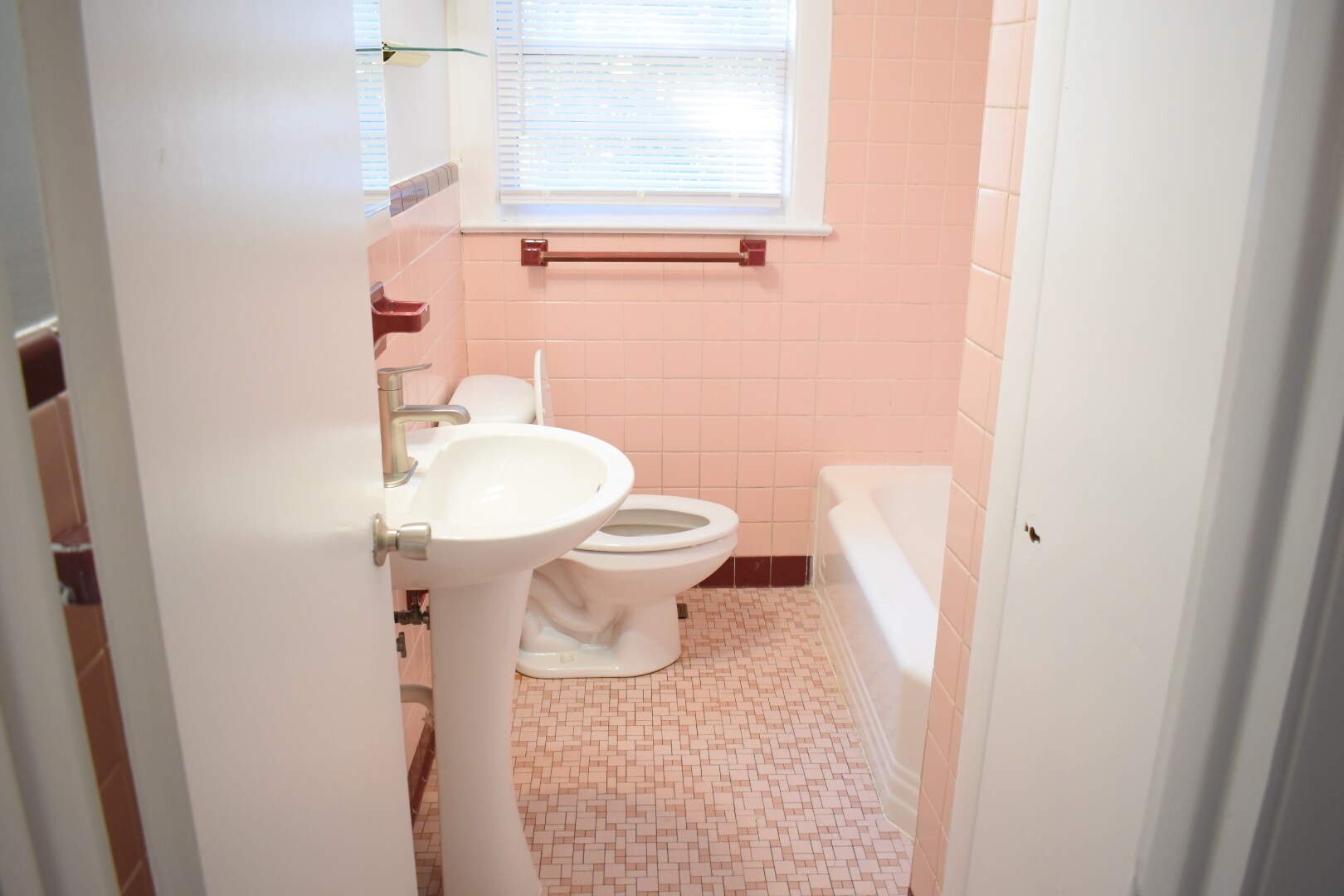 Building Photo - 2103 Pender Ave