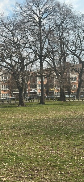 Building Photo - 315 Mt Eden Pkwy