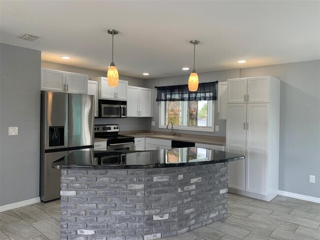Building Photo - 9500 Attica Cir