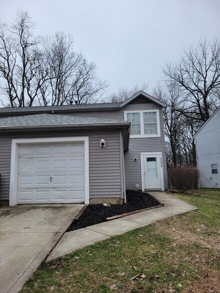 Building Photo - 2206 Big Tree Dr