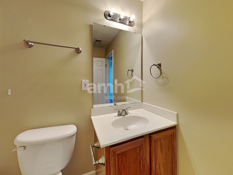 Building Photo - 5 Red Bark Ct