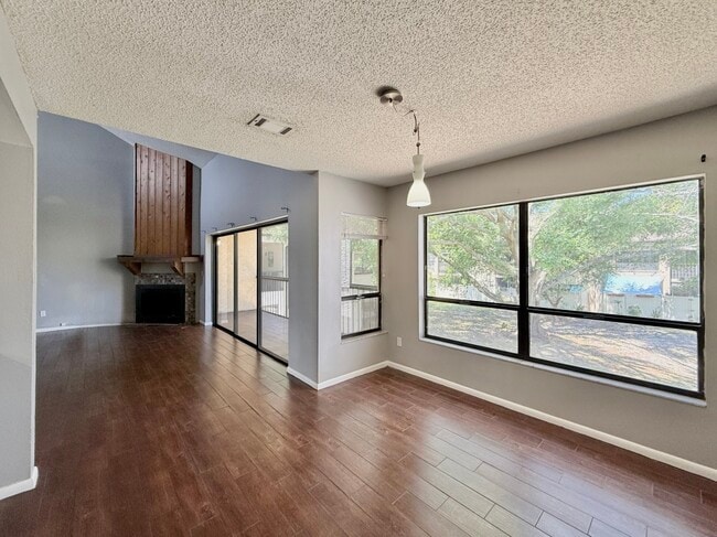 Building Photo - 4819 Puritan Cir