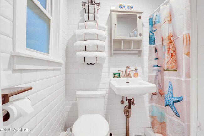 Building Photo - 54 5th St