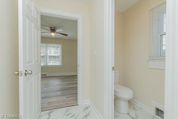 Building Photo - 206 Abbotts Ave