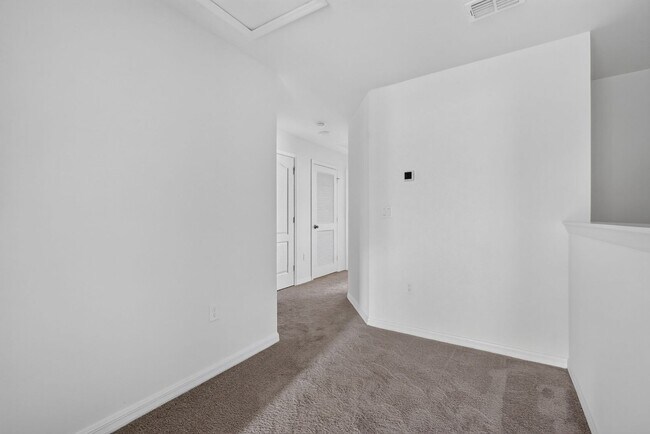 Building Photo - 1564 Wynford Cir