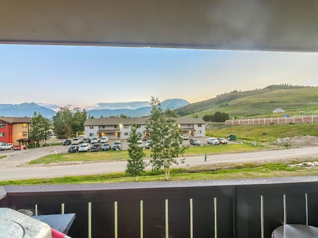 Building Photo - Dillon Valley East Condo! Two parking spot...