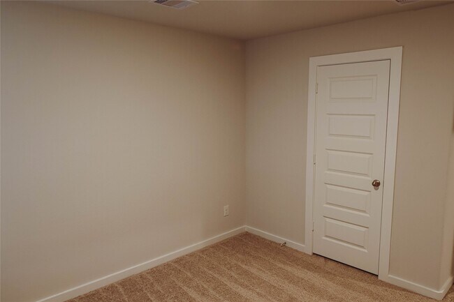 Building Photo - 8534 Blueberry Ash St