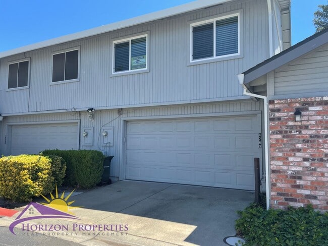 Building Photo - Spacious Two-story 2 Bed 2 Bath 1,564 Sq. Ft. North Sacramento Condo