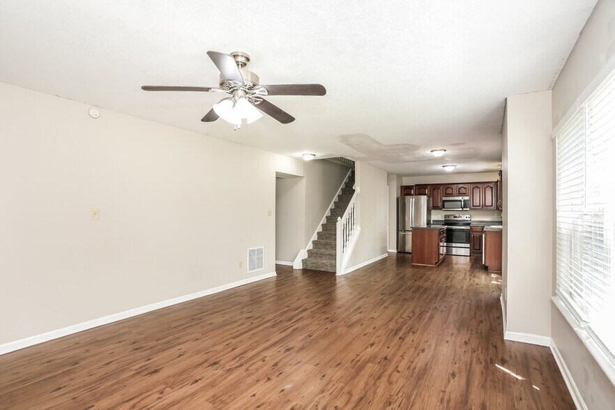 Building Photo - 5805 Tanager Ln